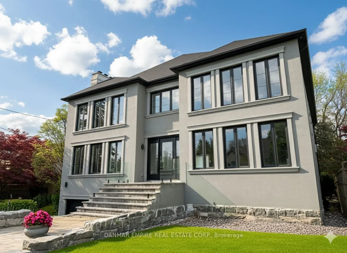 71 Gordon Road, ON M2P 1E3