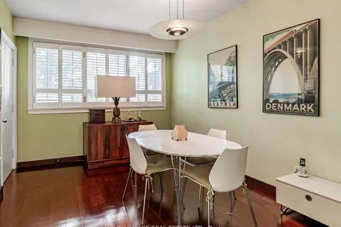 15 Ridelle Avenue, ON M6B 1H5