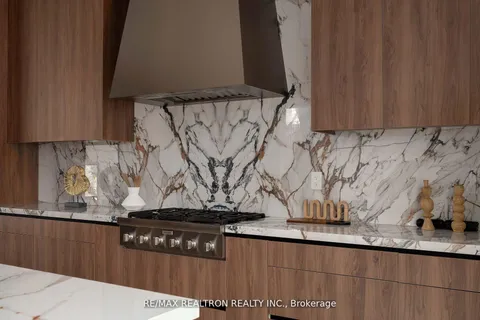 146 Empress Avenue, ON M2N 3T6