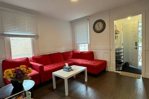 203 Drewry Avenue, ON M2M 1E3