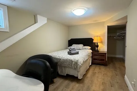 203 Drewry Avenue, ON M2M 1E3