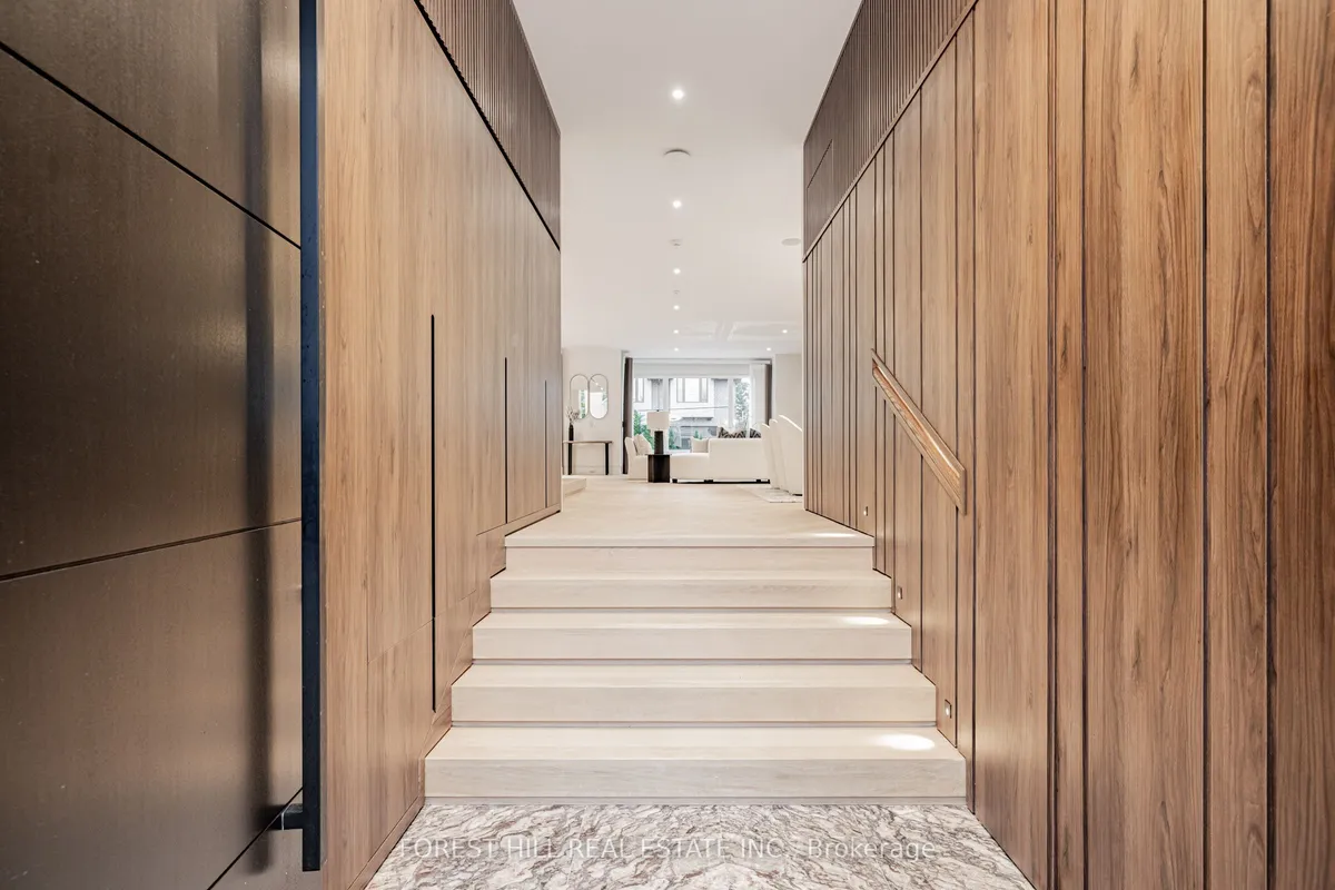 167 Church Avenue, ON M2N 4G4