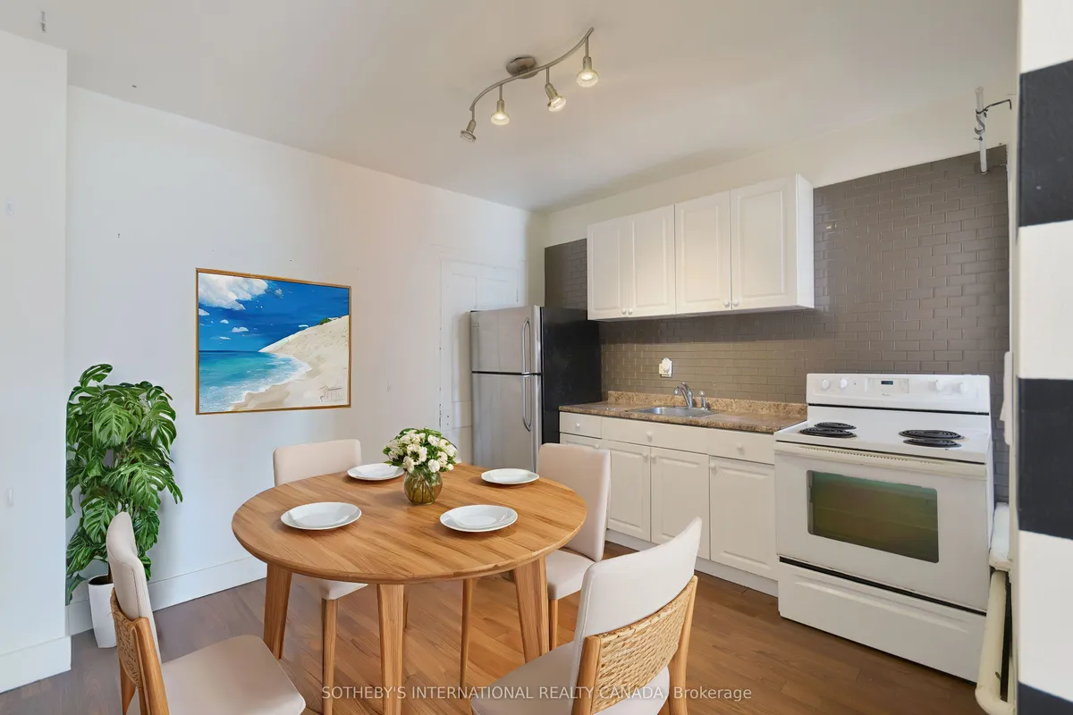 1155 Davenport Road, ON M6H 2G4