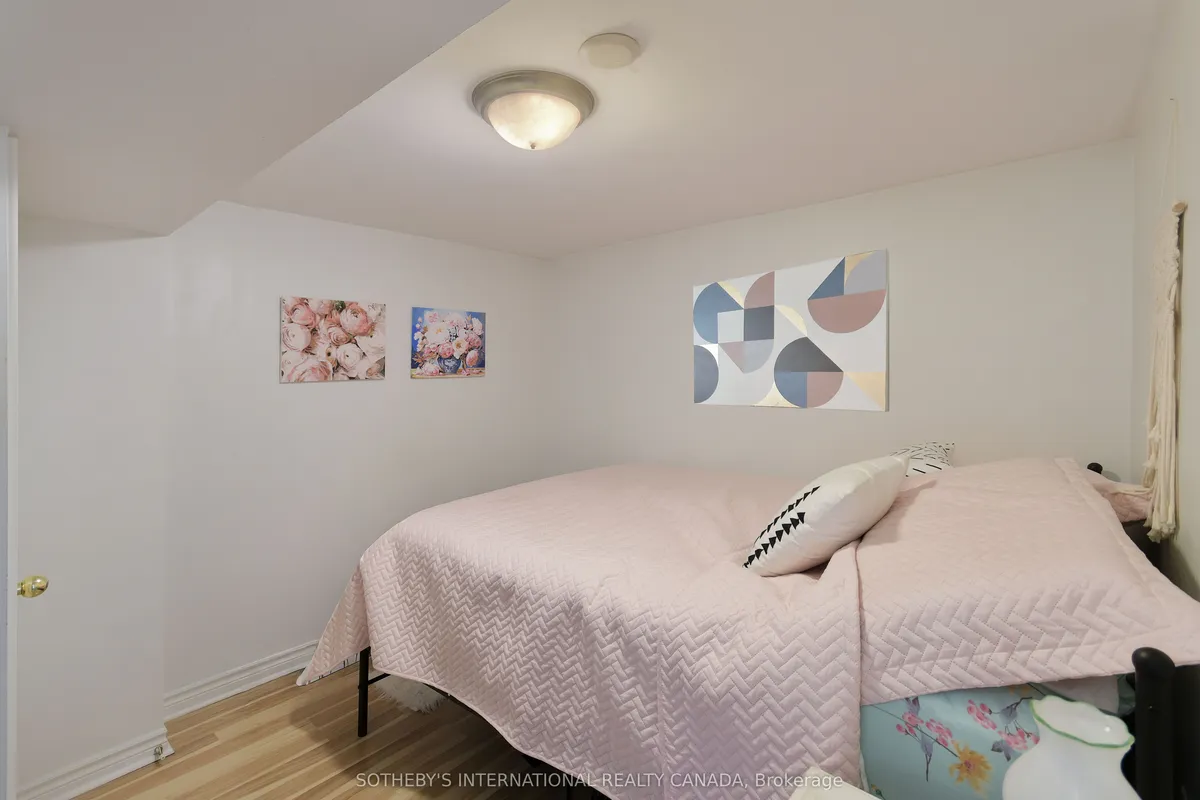 1155 Davenport Road, ON M6H 2G4