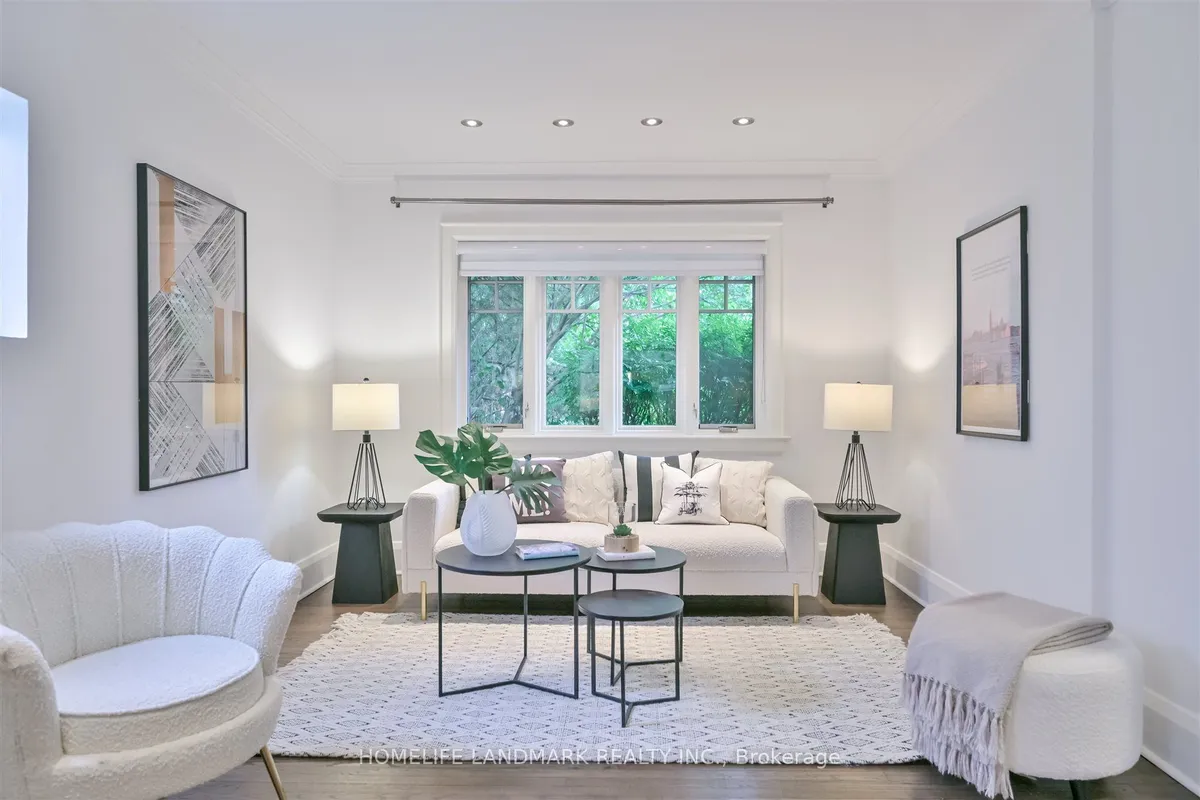 26 Birdsall Avenue, ON M4R 2B8