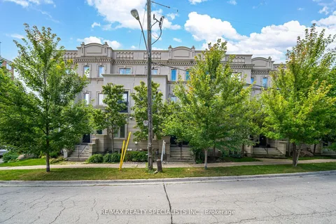 8C Clairtrell Road, ON M2N 5J6