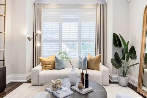 39 Camberwell Road, ON M6C 3E7