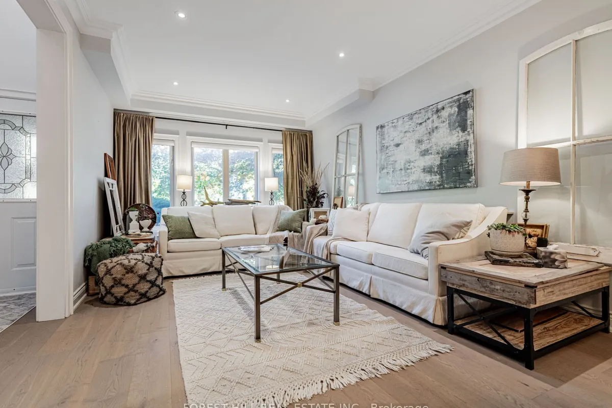 3022A Bayview Avenue, ON M2N 5L1