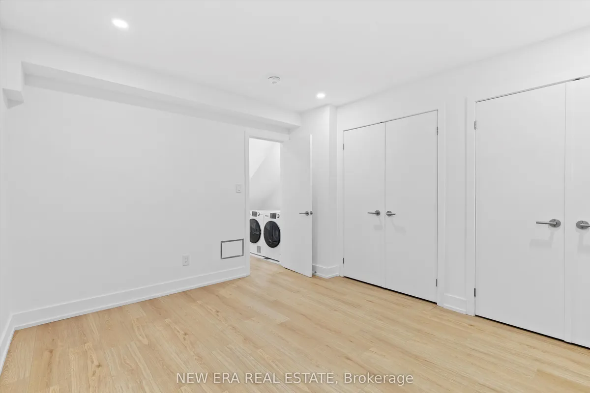 113 Bellwoods Avenue, ON M6J 3N4