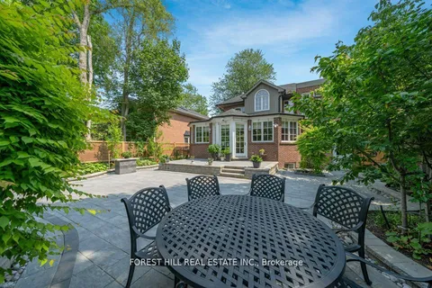 82 Brooke Avenue, ON M5M 2J9