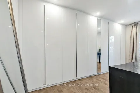 3 Averdon Crescent, ON M3A 1P4