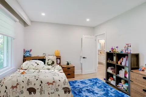 208 Betty Ann Drive, ON M2R 1A7