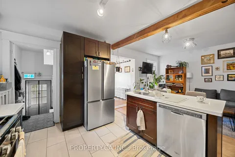 396 Roxton Road, ON M6G 3R2