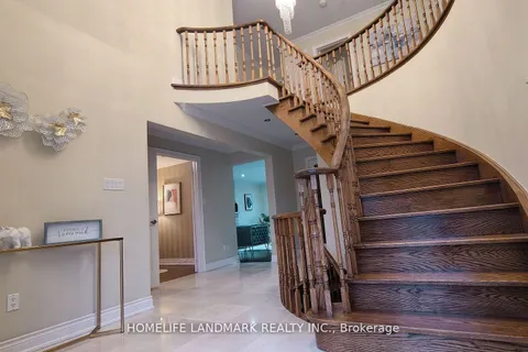 12 Clarinda Drive, ON M2K 2W7