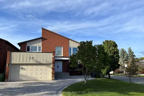 12 Clarinda Drive, ON M2K 2W7