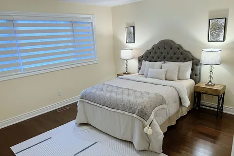 12 Clarinda Drive, ON M2K 2W7