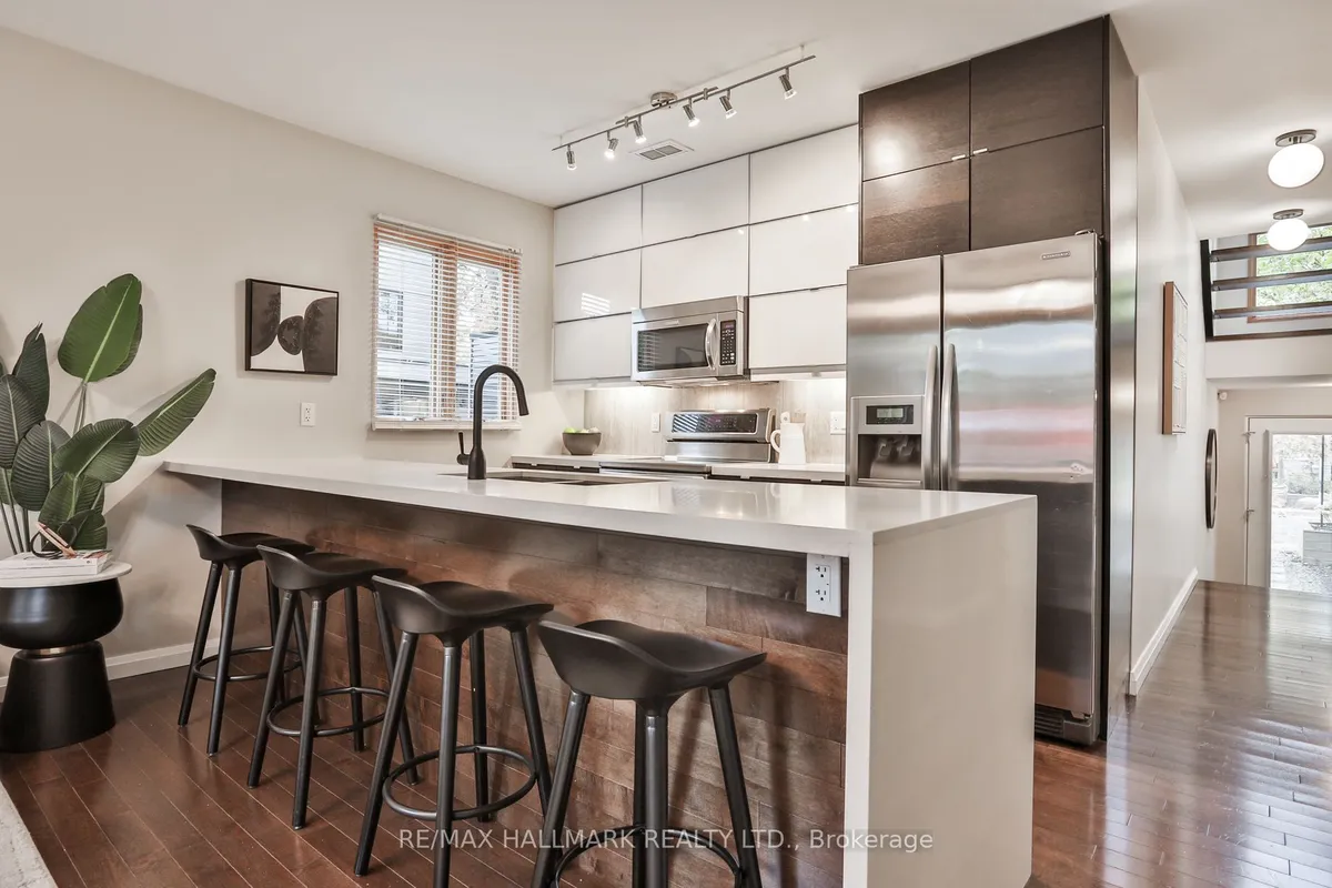 95 Ilford Road, ON M6G 2H4