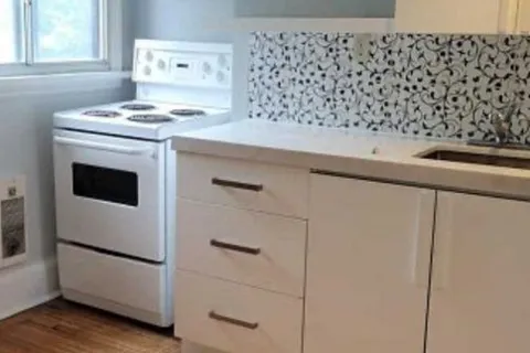 89 Ellsworth Avenue, ON M6G 2K4