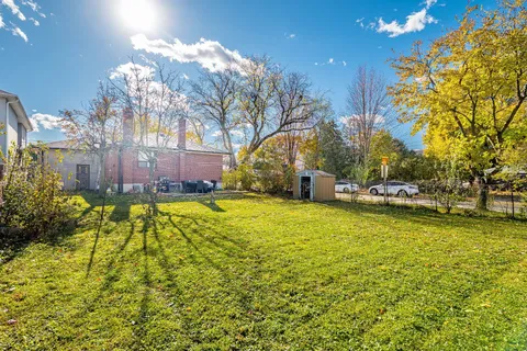 194 Pleasant Avenue, ON M2M 1M3