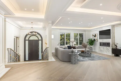 47 Danville Drive, ON M2P 1J2