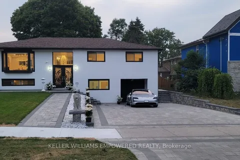 112 Kingslake Road, ON M2J 3E8