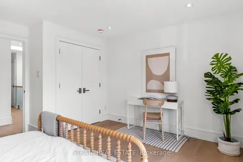 354 Cleveland Street, ON M4S 2W9