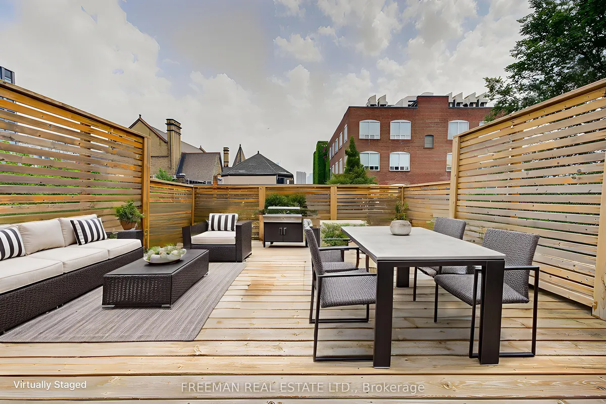 555 Markham Street, ON M6G 2L6