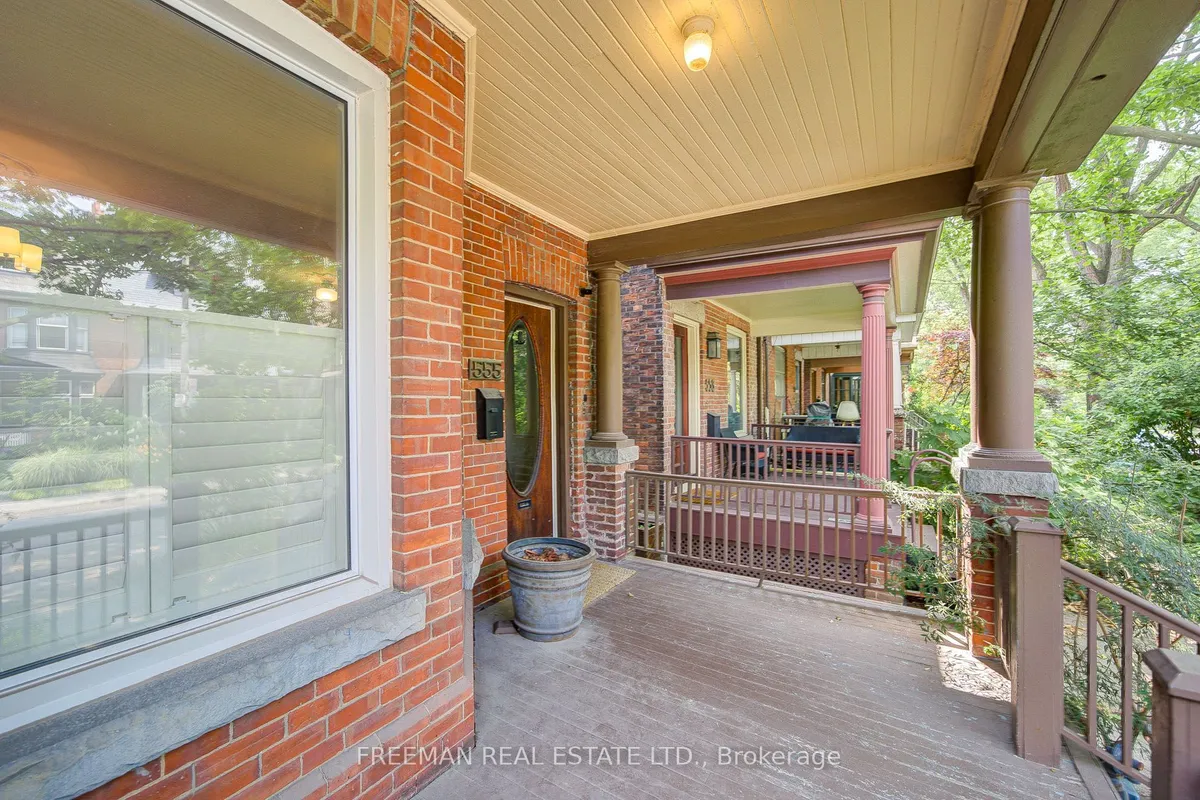 555 Markham Street, ON M6G 2L6