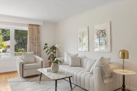 16 Everingham Court, ON M2M 2J5