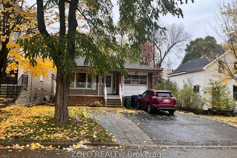 190 Pemberton Avenue, ON M2M 1Y8