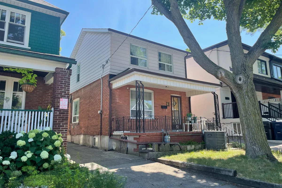 61 Belvidere Avenue, ON M6C 1P8