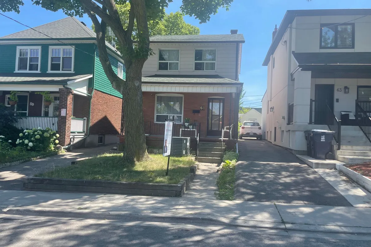 61 Belvidere Avenue, ON M6C 1P8