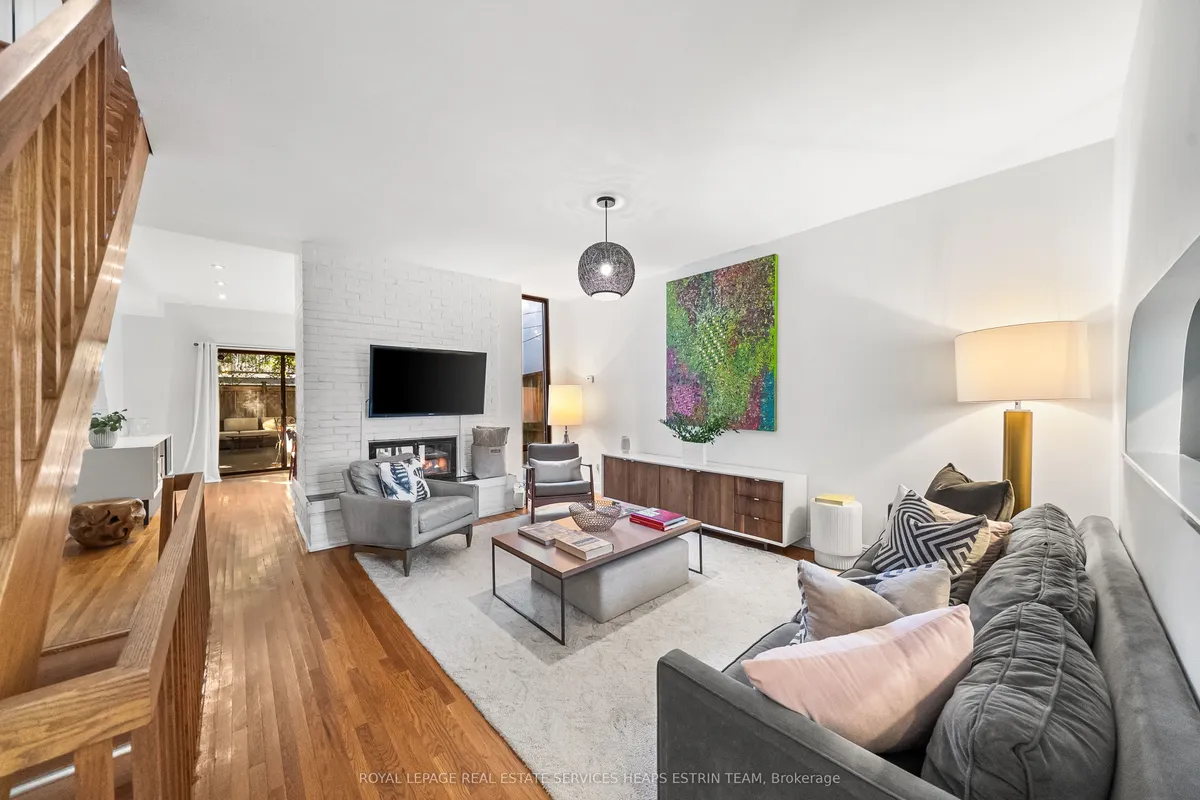 25 Bishop Street, ON M5R 1N3