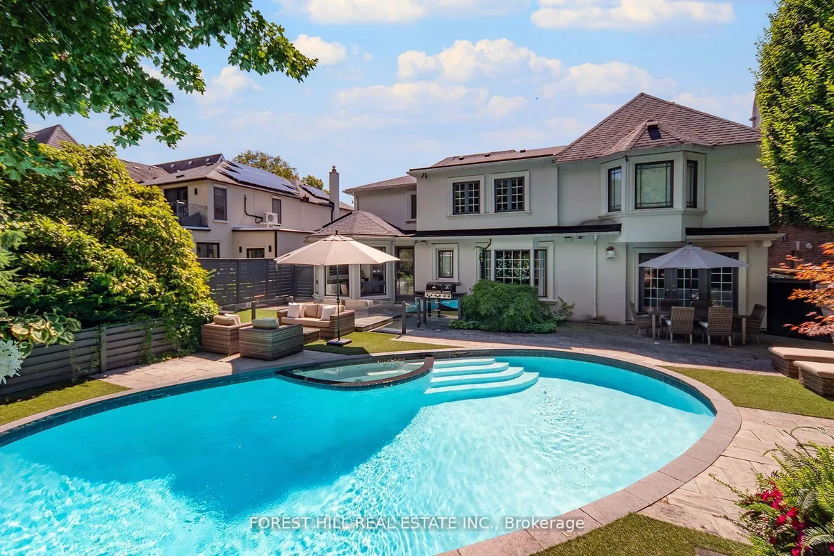 34 Forest Ridge Drive, ON M6B 1H3