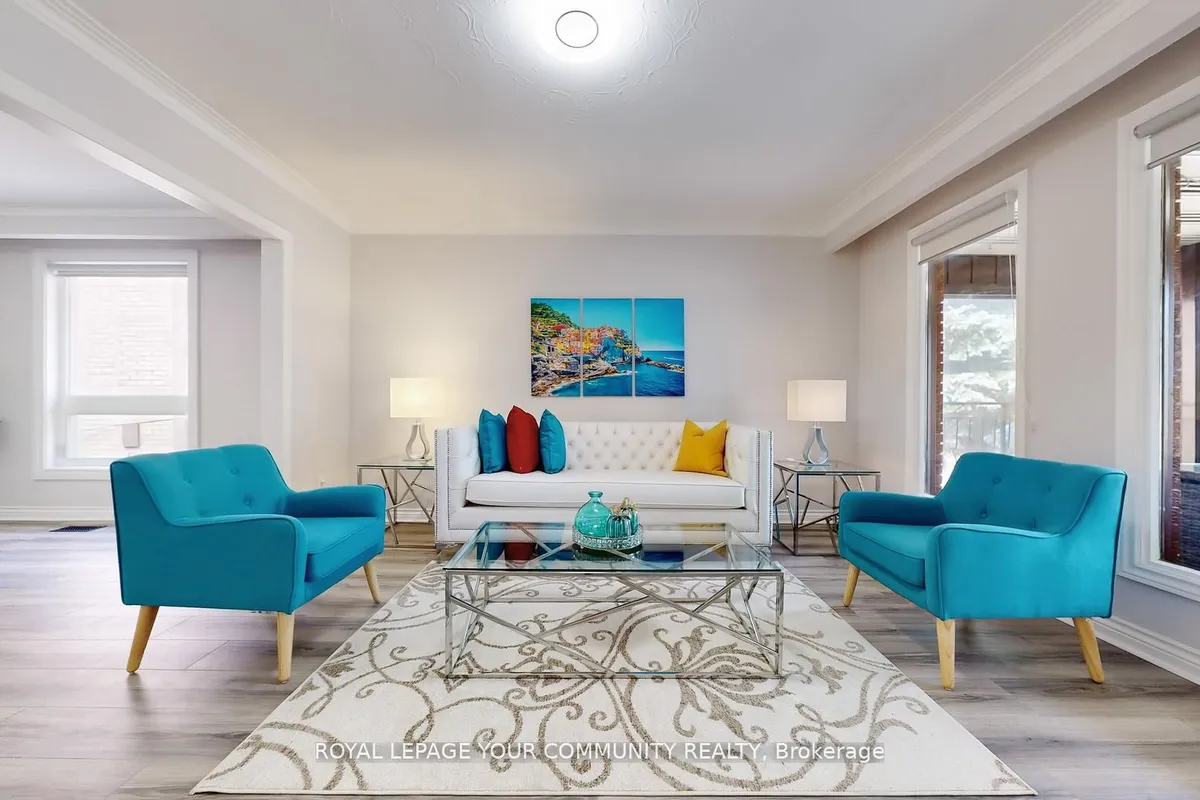 731 Glencairn Avenue, ON M6B 1Z9