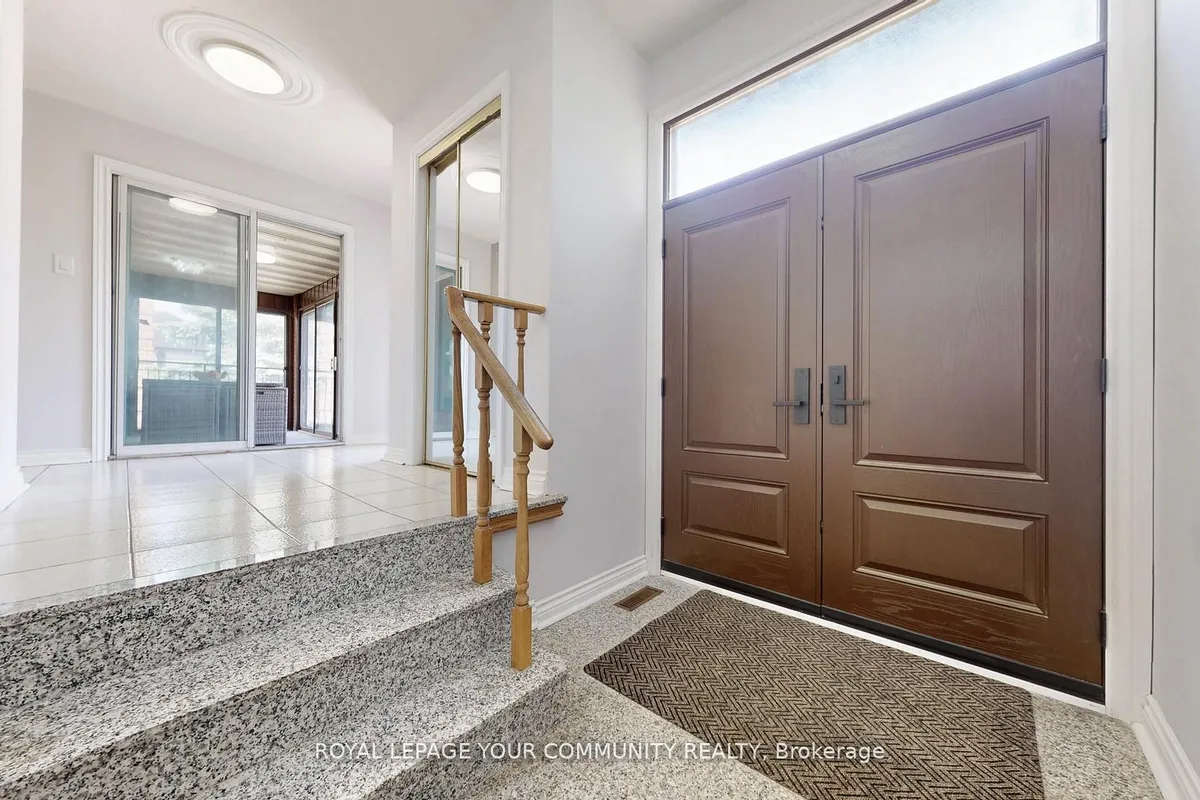 731 Glencairn Avenue, ON M6B 1Z9