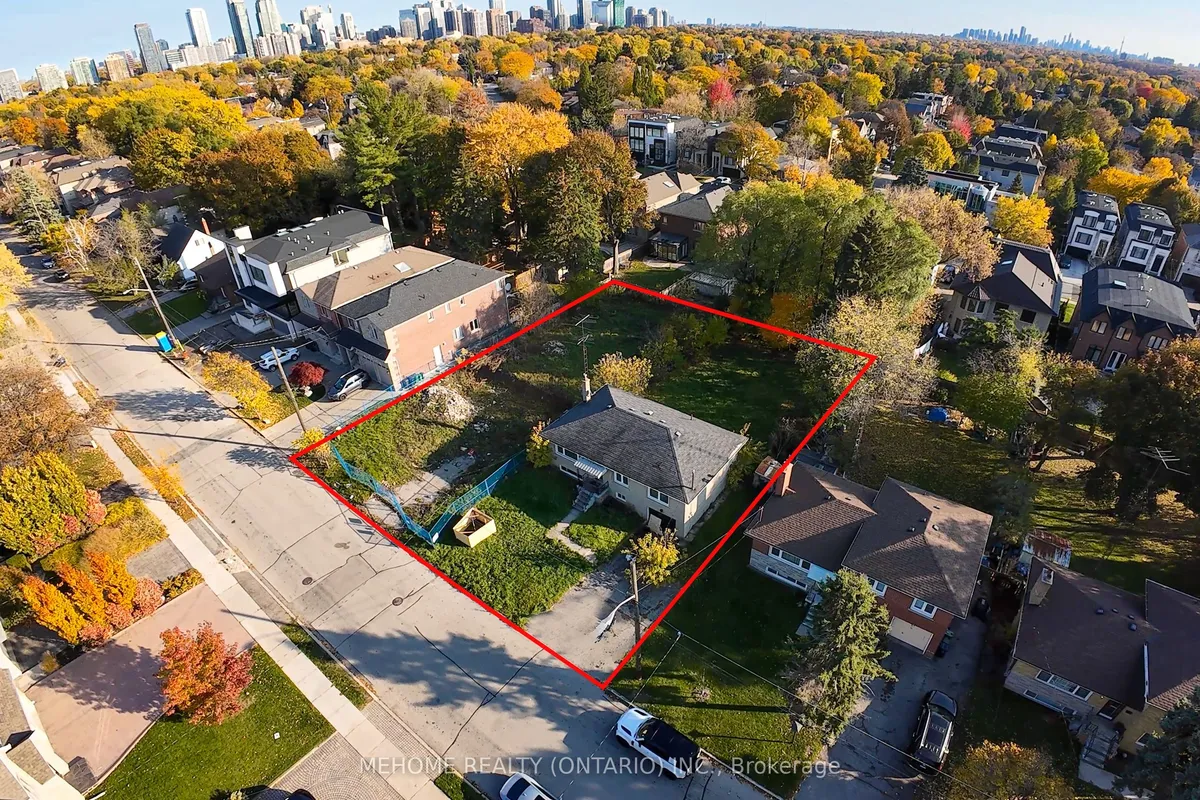 389B Hounslow Avenue, ON M2R 1H7