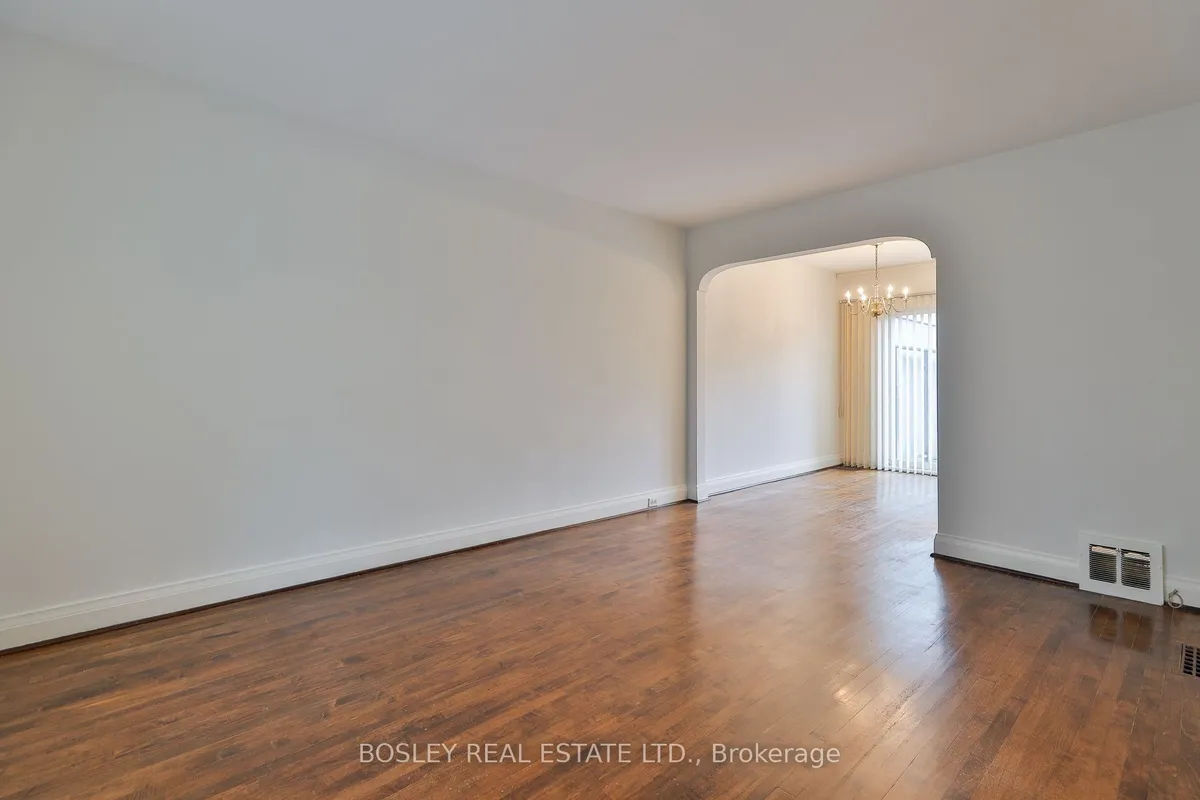 340 Laird Drive, ON M4G 3X9