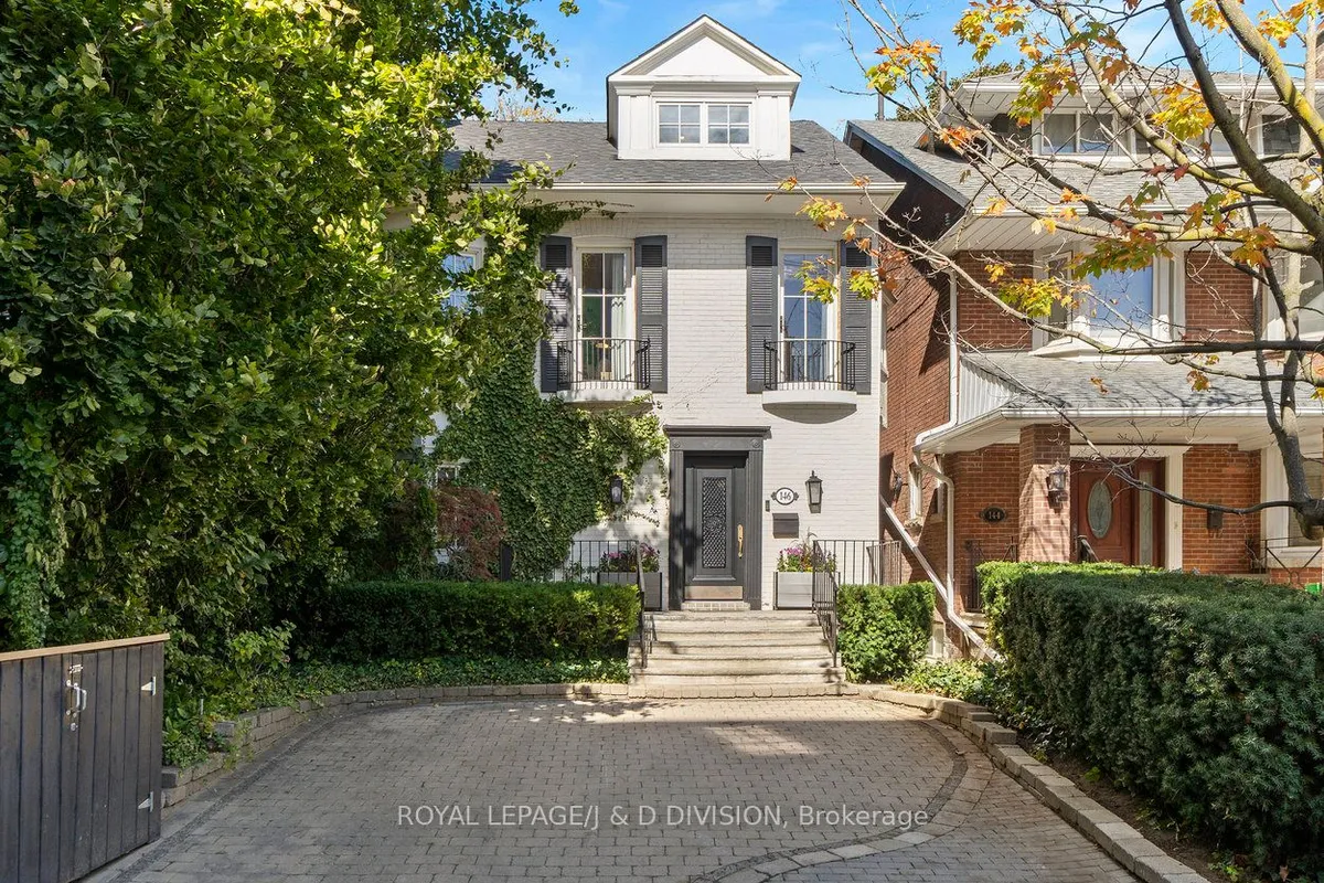 146 Balmoral Avenue, ON M4V 1J4