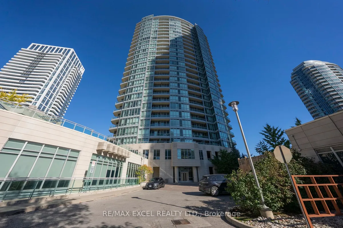 18 Holmes Avenue, ON M2N 0E1