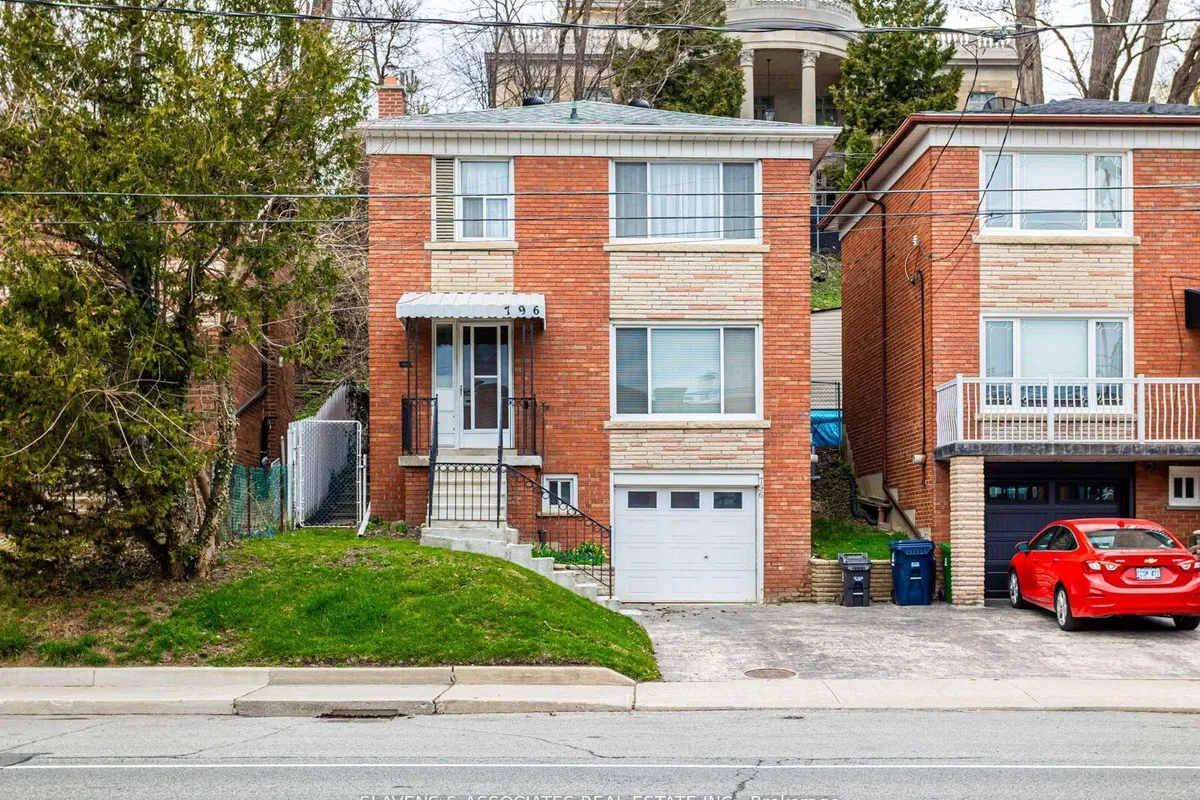 796 Davenport Road, ON M6G 2B3