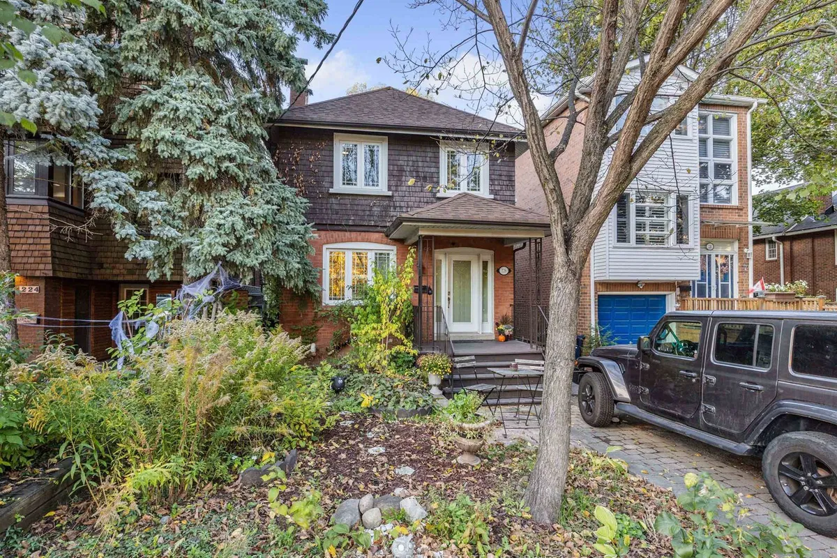 226 Broadway Avenue, ON M4P 1V9