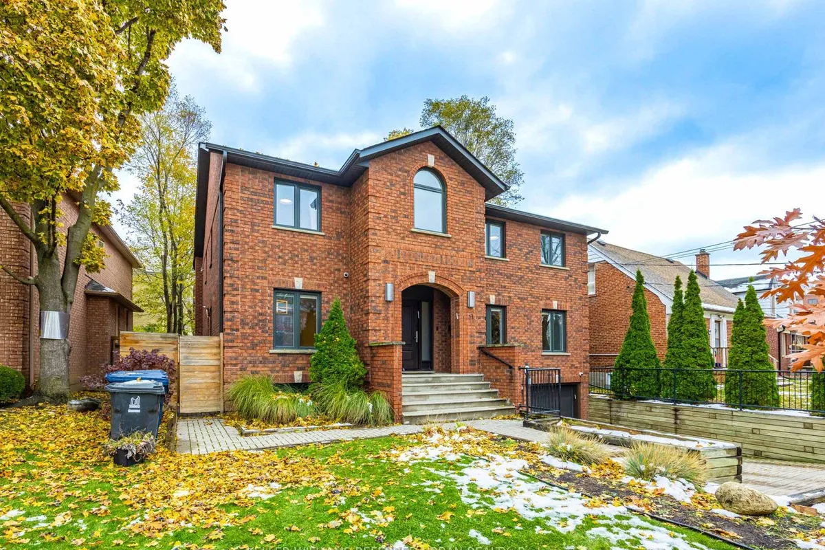 51 Brucewood Crescent, ON M6A 2G7