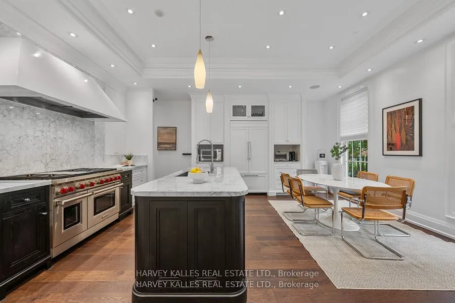 1717B Bathurst Street, ON M5P 3K4