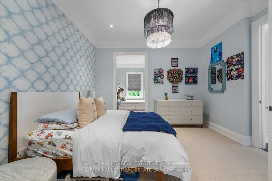 1717B Bathurst Street, ON M5P 3K4