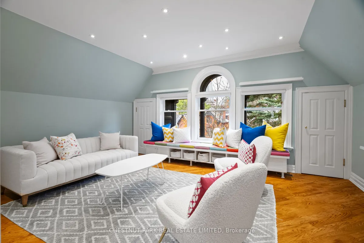 46 Lowther Avenue, ON M5R 1C6