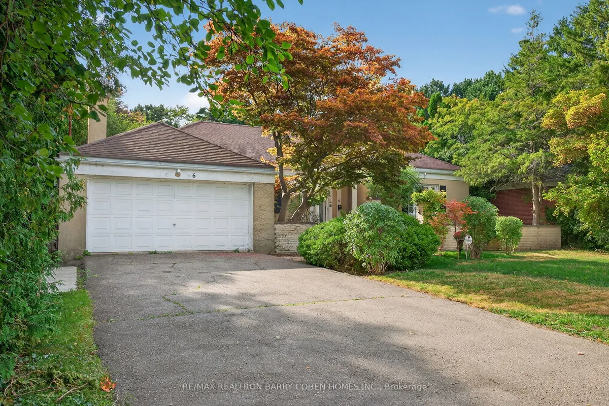 6 Gerald Street, ON M2L 2M5