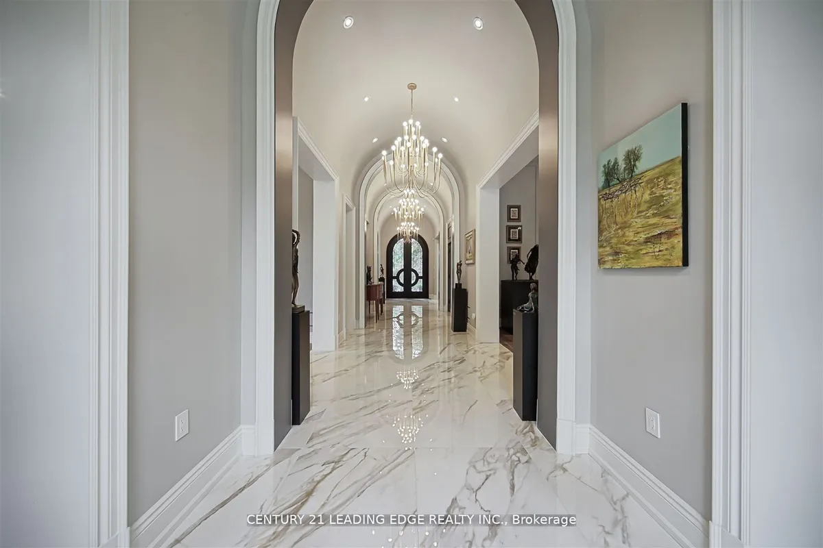 9 Sandpiper Court, ON M3A 3G7