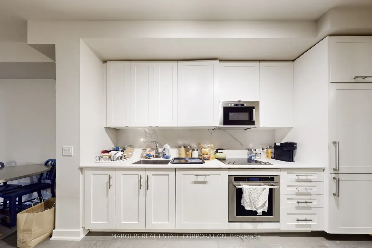 330 Richmond Street, ON M5V 0M4