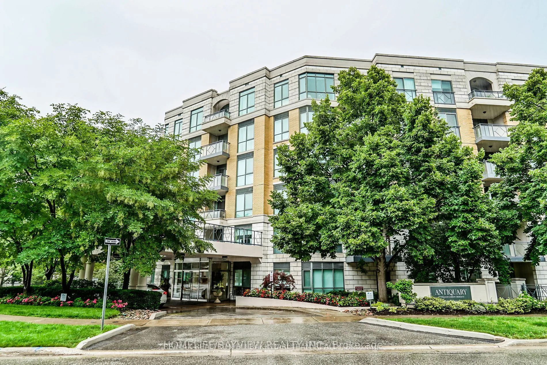 11 William Carson Crescent, ON M2P 2G1